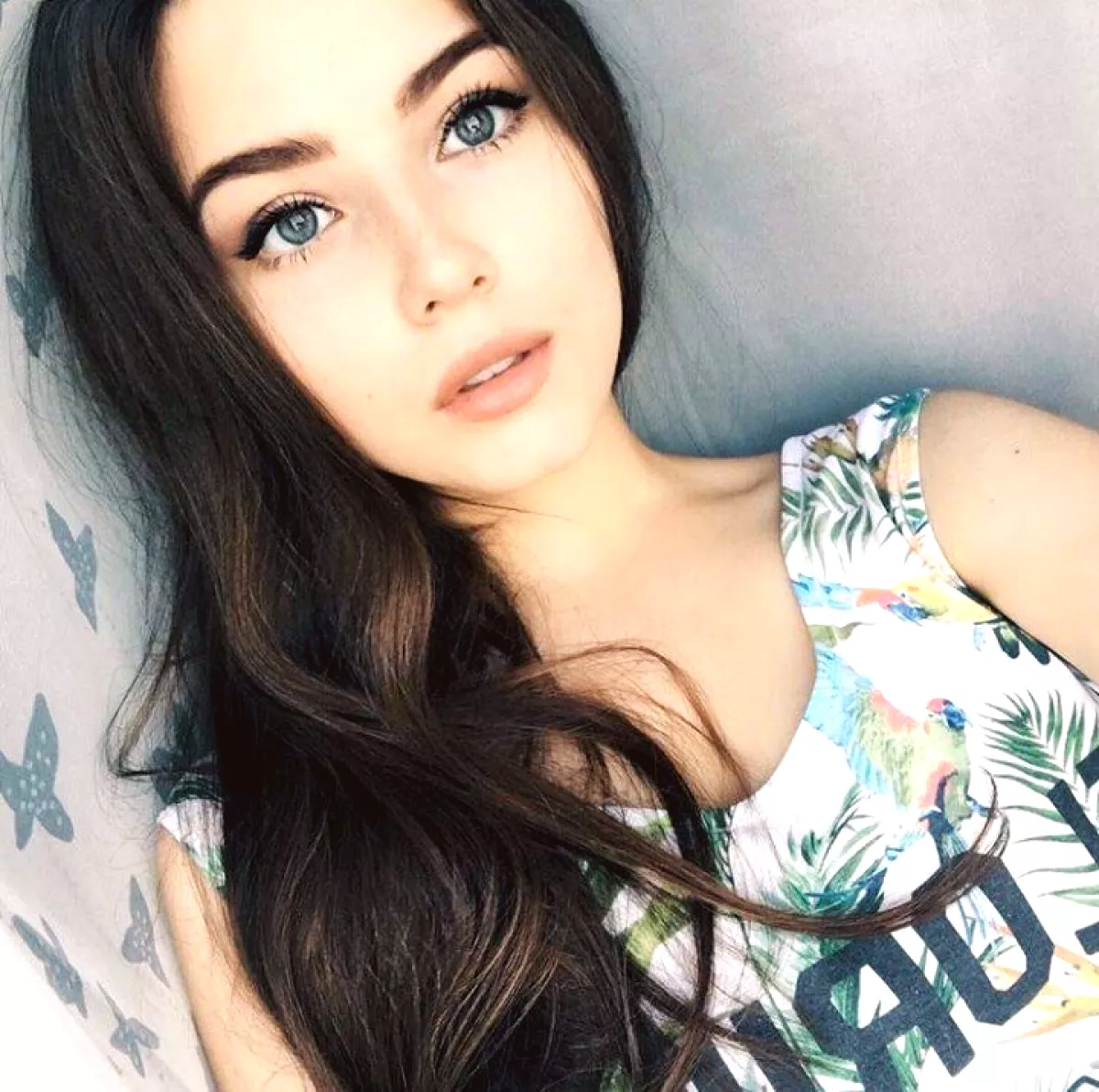 Женя